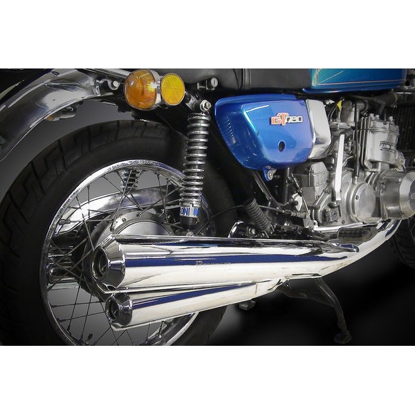 SUZUKI GT750 M/A/B 75-77 KETTLE volledig systeem verchroomde replica van originele uitlaat